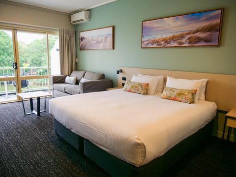 Nightcap At Hinterland Hotel Nerang - Accommodation Australia 0