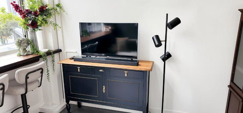 NYC Loft Brisbane, Free Parking! - Bed n Breakfasts 3