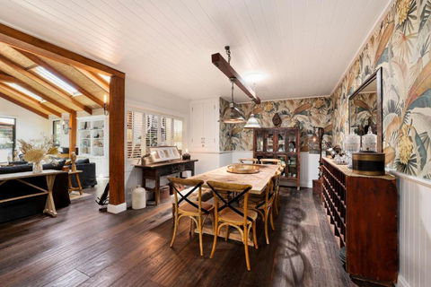 Oasis By Beach Stays - Local Tourism 3