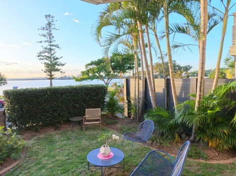 Oasis On Esplanade - Accommodation Australia 2