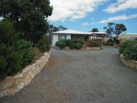 Ocean 17 - Local Tourism 0