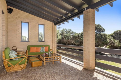 Ocean Close - Spacious Beach House - Australia Shopping 2