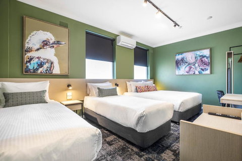 Nightcap At Pritchards Hotel - Bed n Breakfasts 1