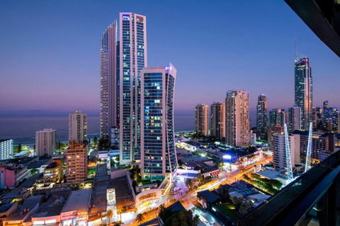 OCEAN VIEW APARTMENTS - Circle On Cavill - Self Contained & Privately Managed - Local Tourism 2