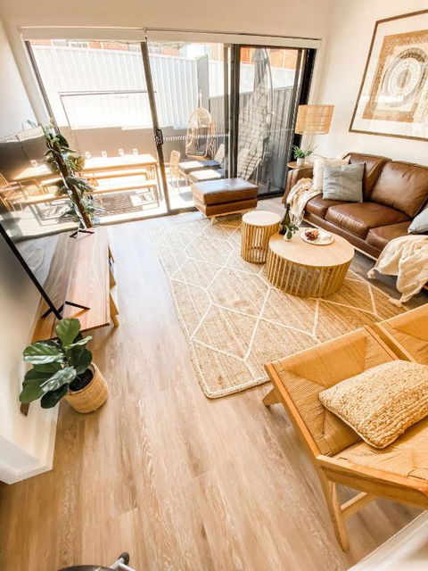 Ocean View Townhouse - Local Tourism 0