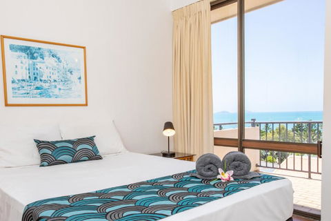 OCEAN VIEWS 10 - Local Tourism 3