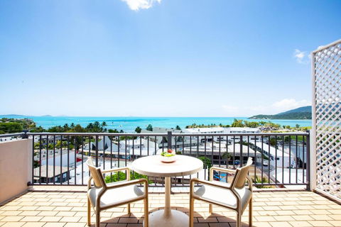 OCEAN VIEWS 10 - Local Tourism 0