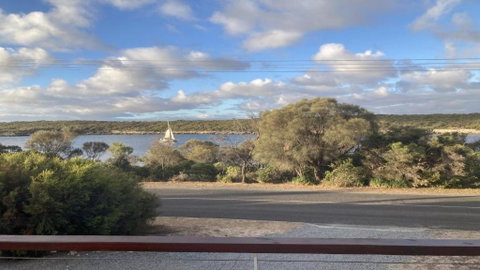 Off The Net - New Listing - Esplanade Property With Views Of The Channel - Accommodation Australia 0