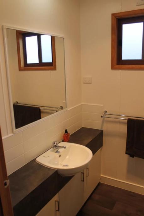 OMARU FARM STAY - Accommodation Australia 2