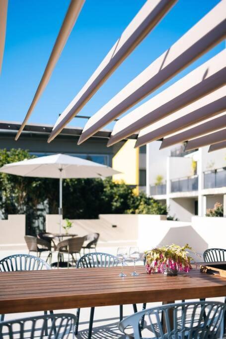OnceUp A BlueMoon Terrace Nr CBD - Local Tourism 2