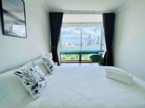 Opera & Harbour Bridge View Penthouse (3 Rooms) - Accommodation Australia 1