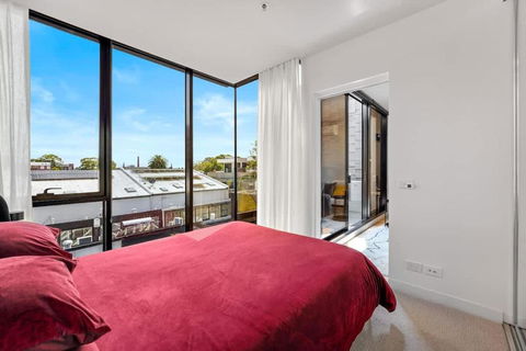 Oxley - 1 Bedroom Apt In The Heart Of Collingwood - Local Tourism 1