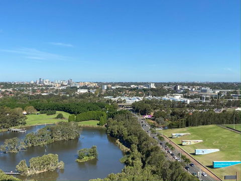 Parkside & City View In Sydney Olympic Park - Accommodation Australia 1