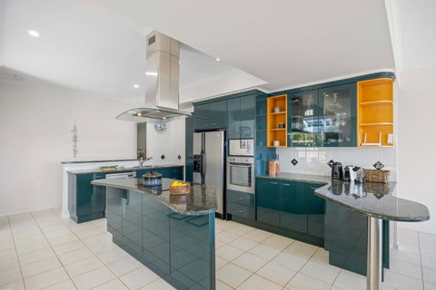 Paradise View @ Bonny Hills - Local Tourism 3