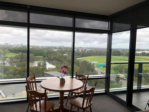 Parkview Modern Apartment W Parking @ Olympic Park - Accommodation Australia 0