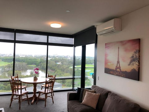 Parkview Modern Apartment W Parking @ Olympic Park - Accommodation Australia 2