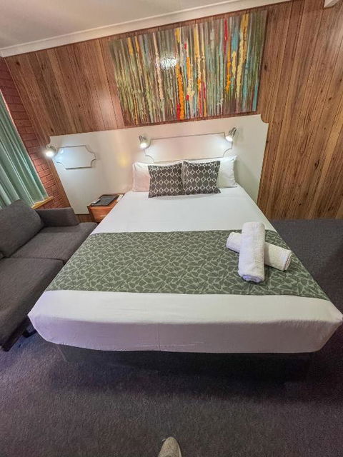 Pastoral Hotel Motel Echuca CBD - Local Tourism 0