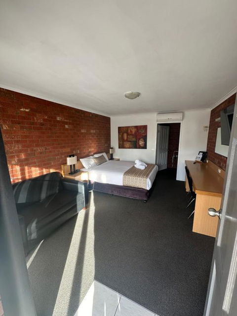 Pevensey Motor Lodge - Local Tourism 2