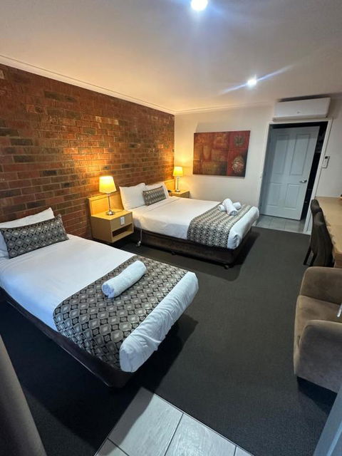 Pevensey Motor Lodge - Local Tourism 1