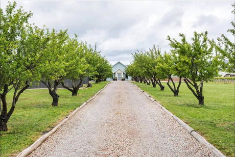 Pethick House - Local Tourism 0