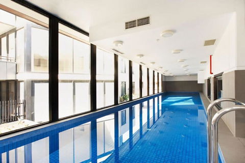 Portside Bliss Your Urban Escape In Melbourne - Bed n Breakfasts 0