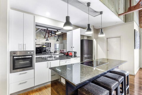 Platinum Precinct - The Apartment - Accommodation Australia 2