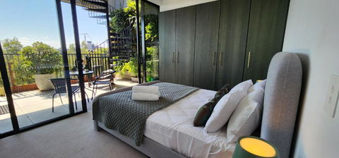 Penthouse Perfection With Private Rooftop Pool - Local Tourism 3