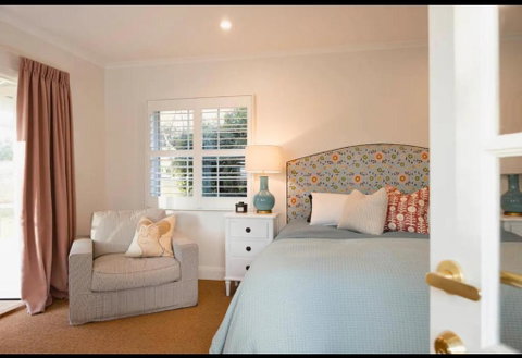Peony Farm Pink Cottage - Bed n Breakfasts 3
