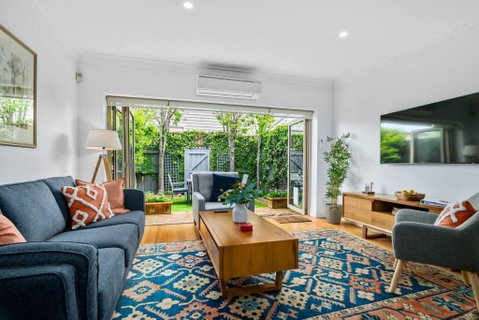 Perfect Page St Home 3Bed 2Bath Sleeps 6 - Accommodation Australia 0