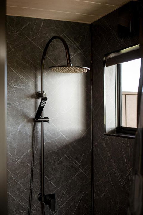 Peter The Tiny Cabin In Esperance - Australia Shopping 2