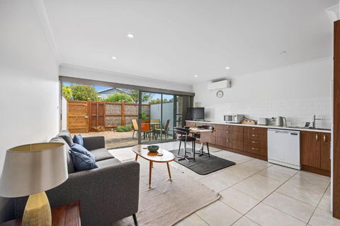 Petite Retreat - Accommodation Australia 2