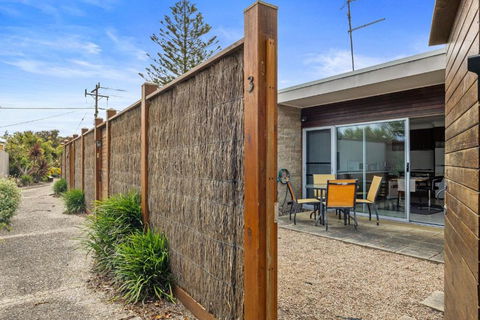 Petite Retreat - Accommodation Australia 1
