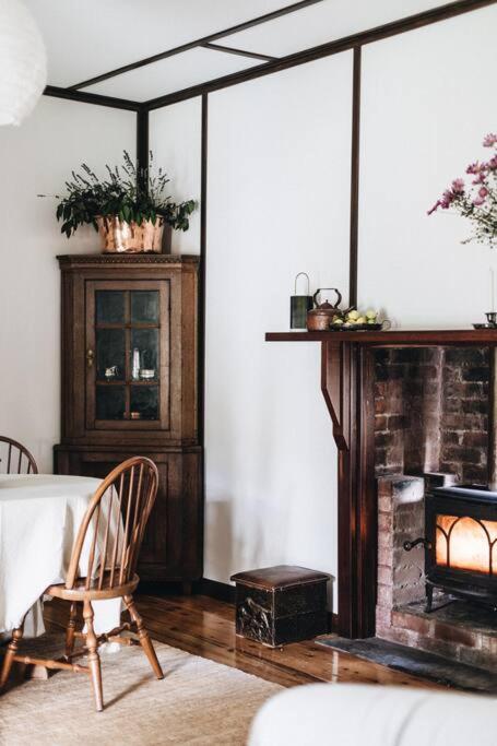 Pickers Hut - A Country Style Featured Dream Stay - Local Tourism 2