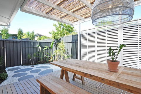 Pine At Arlos Glenelg South - Accommodation Australia 0