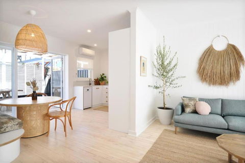 Pine At Arlos Glenelg South - Accommodation Australia 3