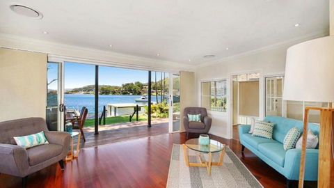 Pine Tree Cottage - Waterfront - Local Tourism 2