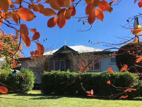 Pitstop Lodge Guesthouse B&B - Australia Shopping 1