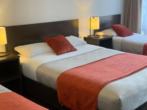 Ploughmans Motor Inn - Accommodation Australia 1