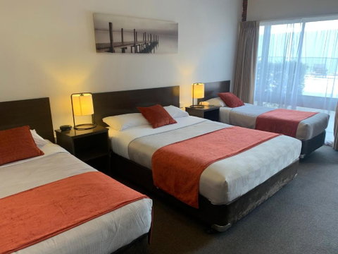 Ploughmans Motor Inn - Accommodation Australia 0