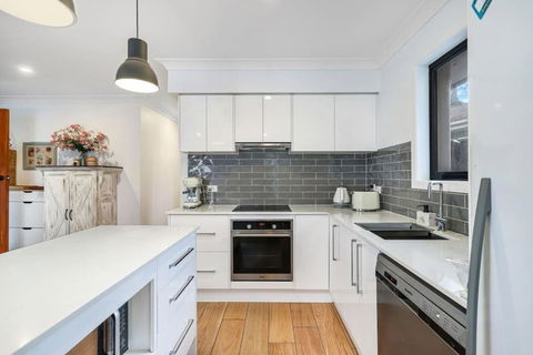 Pool House Hideaway - Accommodation Australia 2