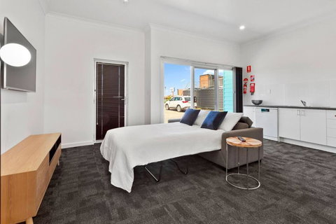 Port Lincoln Shark Apartment 6 - Local Tourism 3