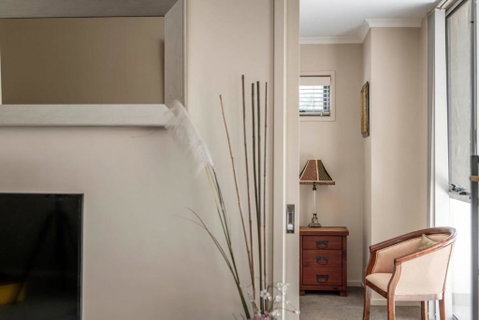 Quiet Apartment In Braddon ACT - Accommodation Australia 1