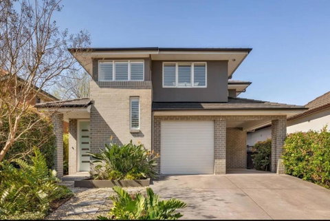 Quite Luxurious House With Pool 220m To Railway Station - Accommodation Australia 1