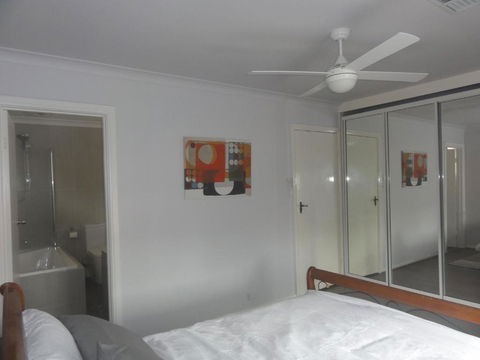 Prime Location & Spacious - Accommodation Australia 1