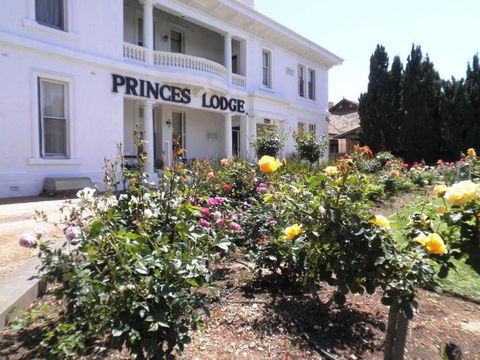 Princes Lodge Motel - Accommodation Australia 0