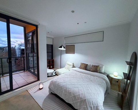 Private Room With Balcony - Australia Shopping 0