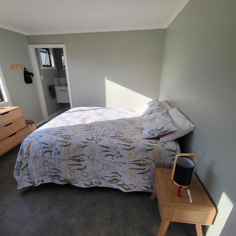 Pub In The Paddock - Accommodation Australia 1