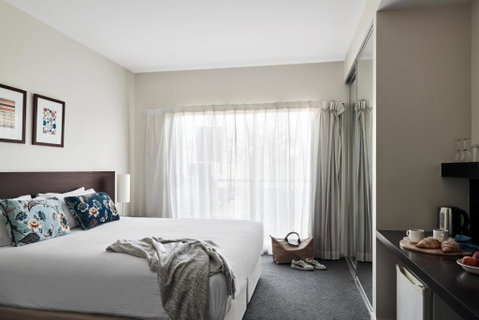 Punthill Essendon - Bed n Breakfasts 1