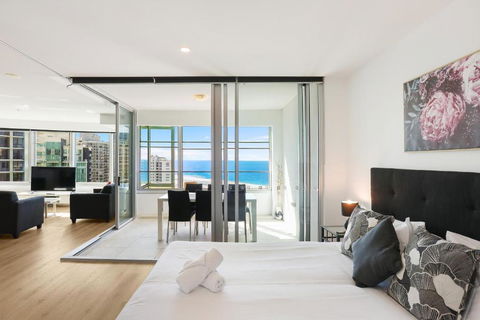 Q Tower Amazing Ocean Views 22nd Level Heated Pools Sleeps 6 - Optimise BNB - Local Tourism 1