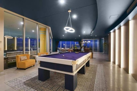 Q1 Skyview Retreat - Level 31 Spectacular Views - Local Tourism 3
